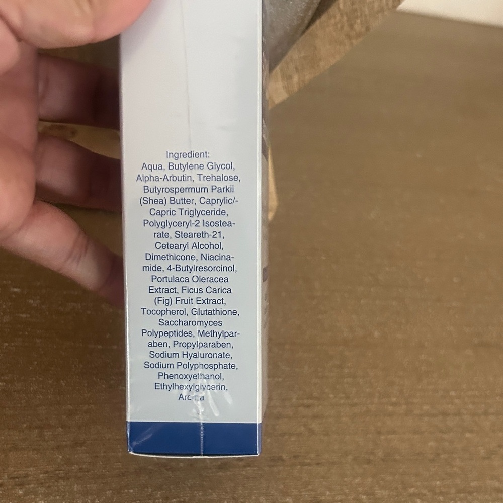 Benatu Dark Spot Corrector - Picture 4 of 4